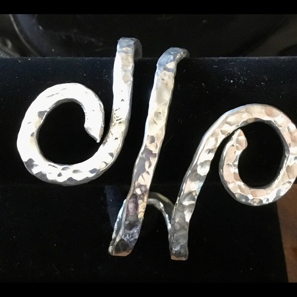 Aluminum Cuff, lightweight, non-tarnishing - Picture 5 of 5